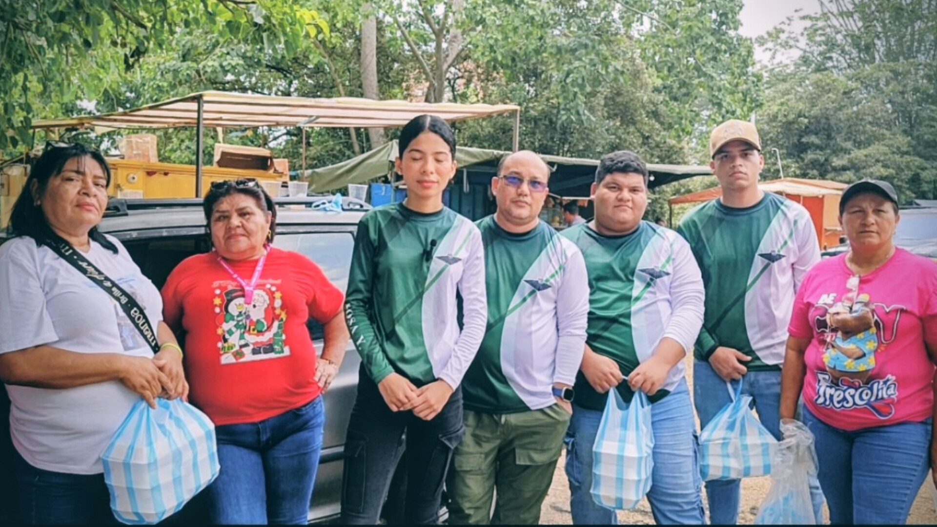 Ciudadanos se unen para llevar sonrisas a familias vallepascuenses 
