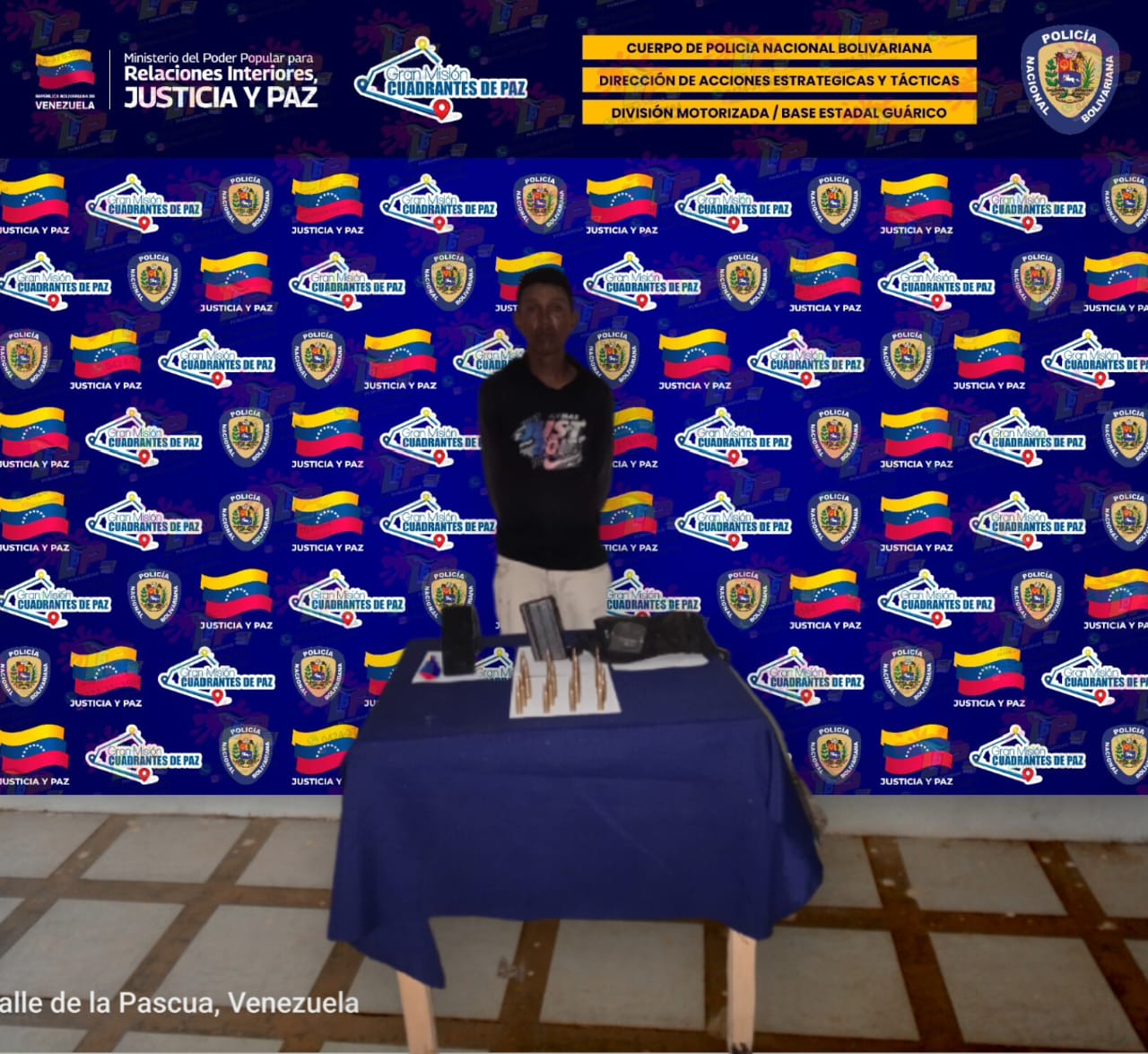 División Motorizada del DAET detuvo a un hombre con cacerina y municiones que llevaba adheridas a su cuerpo