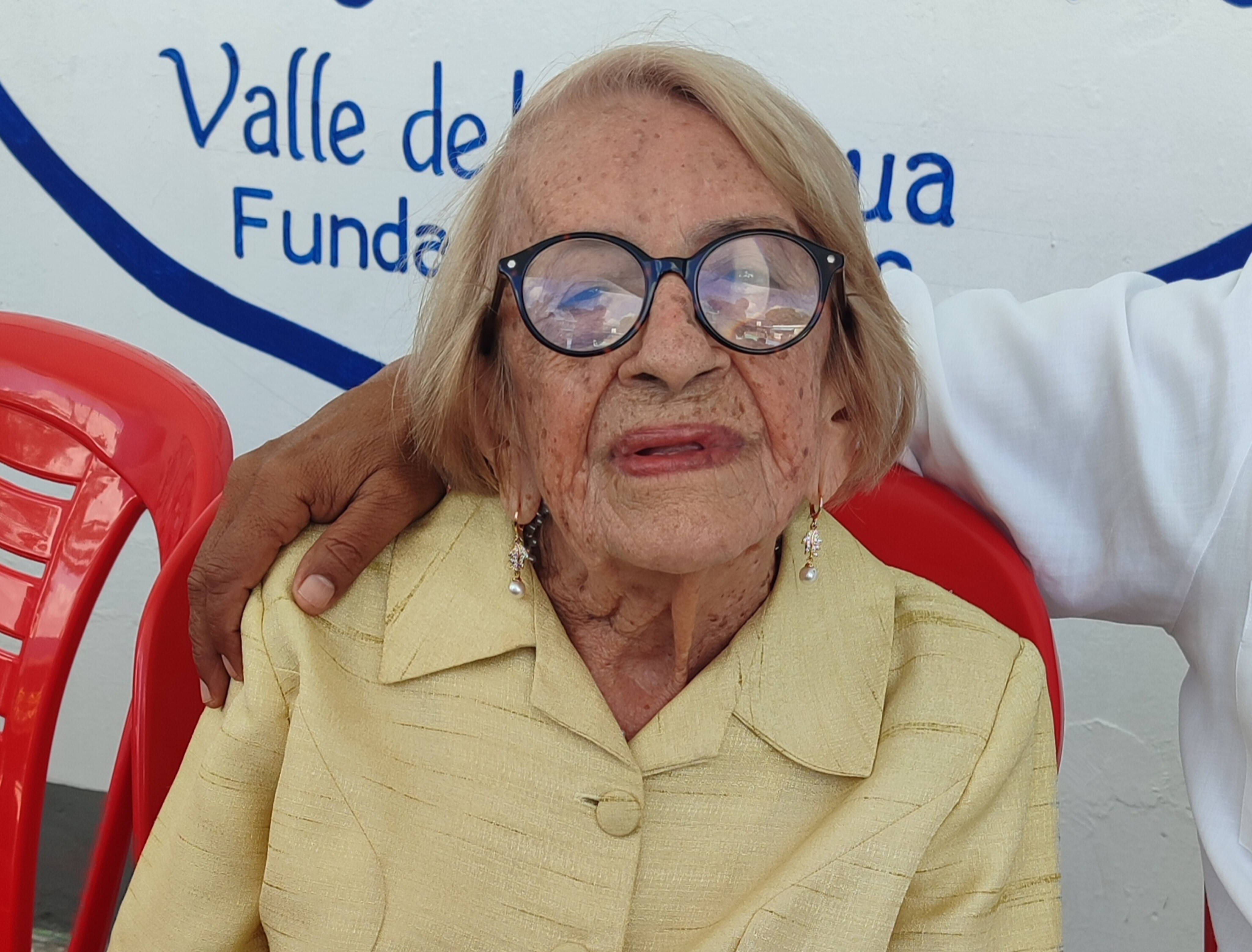 Academia Deportiva RACS homenajeó a la maestra Gloria López de Vidal 